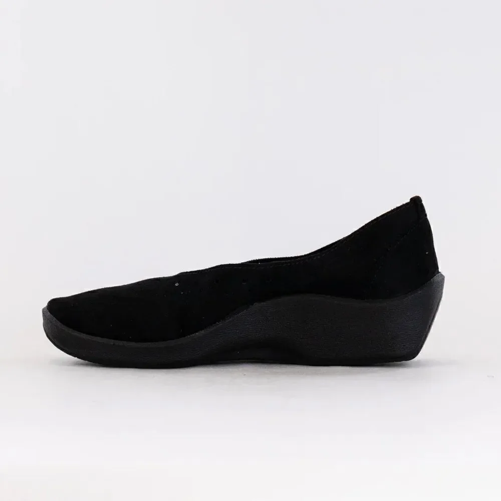 ARCOPEDICO Women’s Cezanne H07/4366 in Black in the Size 40/9 US Size